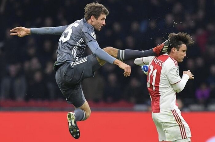 Lỗi 12 Trong Bóng Đá Là Gì?